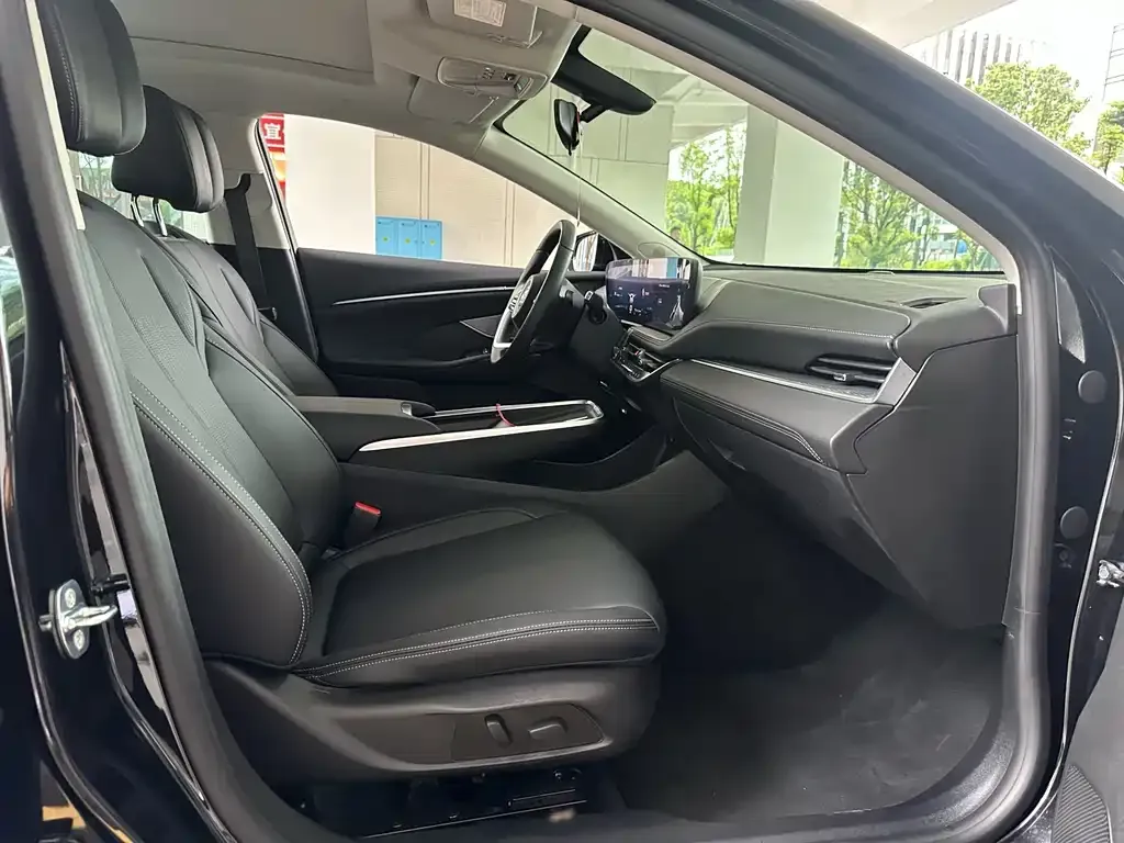 Buick LaCrosse 2024 из CN, фото 2