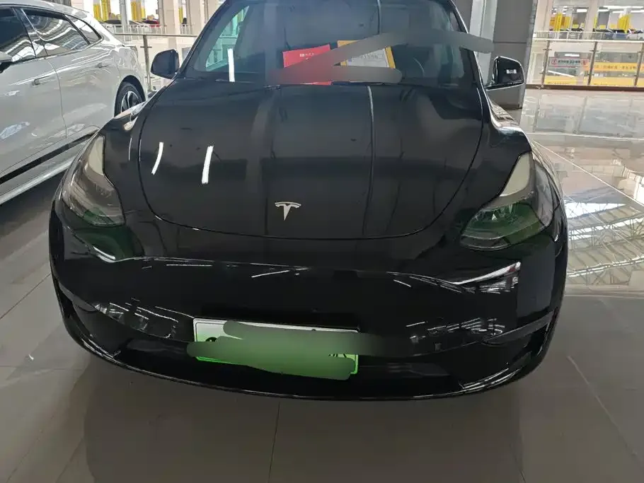Tesla Model Y — фото 5