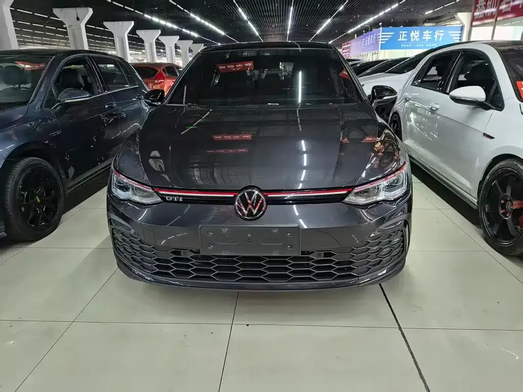 Volkswagen Golf GTI — фото 5
