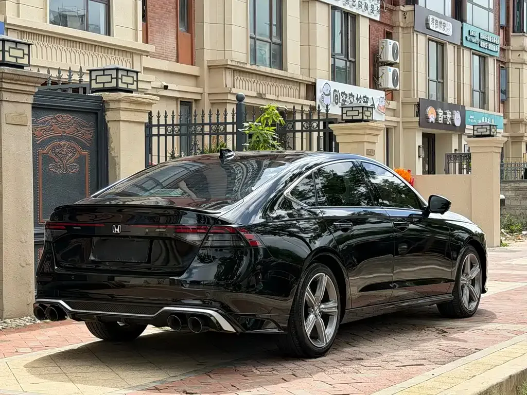 Honda Accord — фото 6