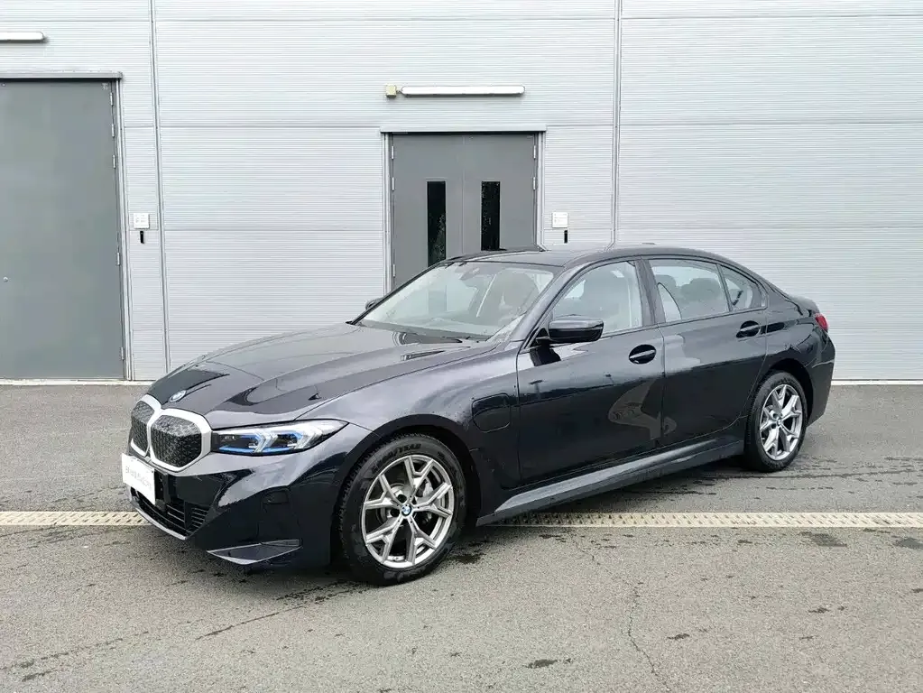 BMW i3 — фото 1