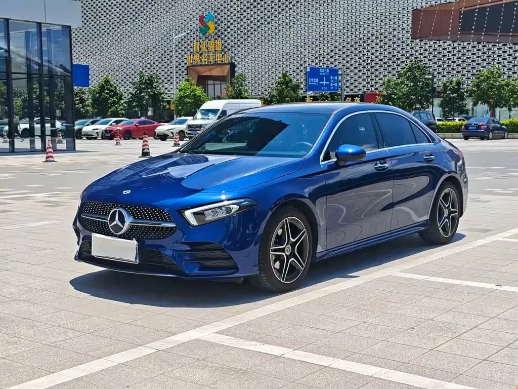 Mercedes-Benz A-Class — фото 1