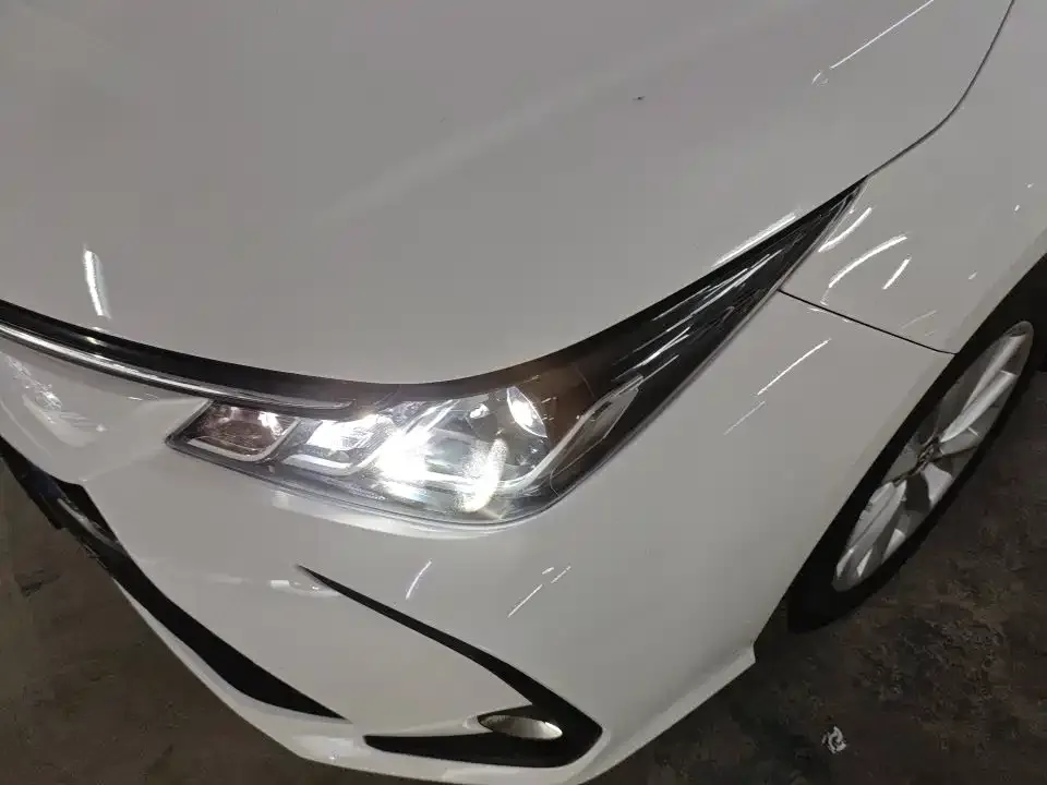 Toyota Corolla — фото 4