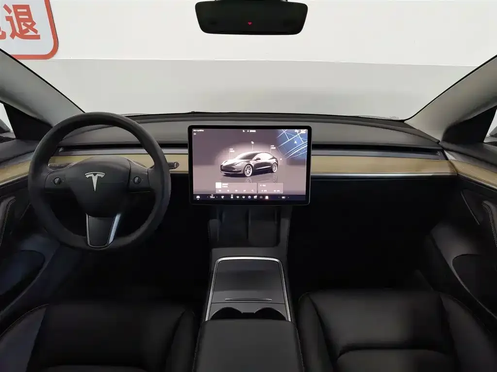Tesla Model 3 — фото 5