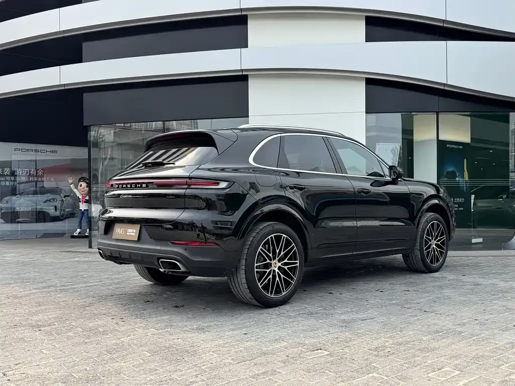 Porsche Cayenne — фото 2