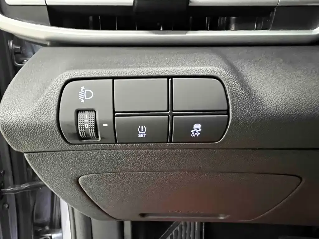 Hyundai Elantra — фото 9