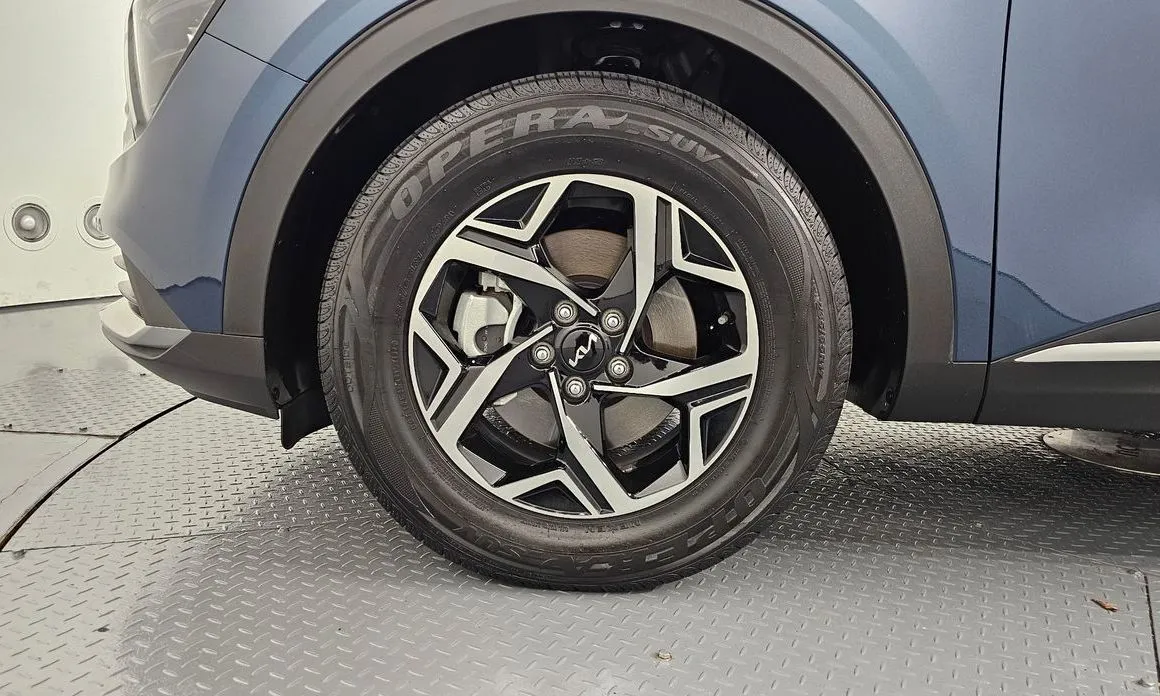 Kia Sportage — фото 8