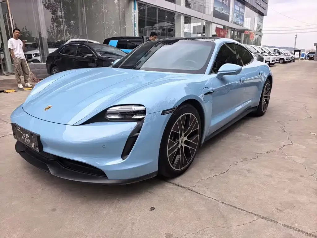 Porsche Taycan