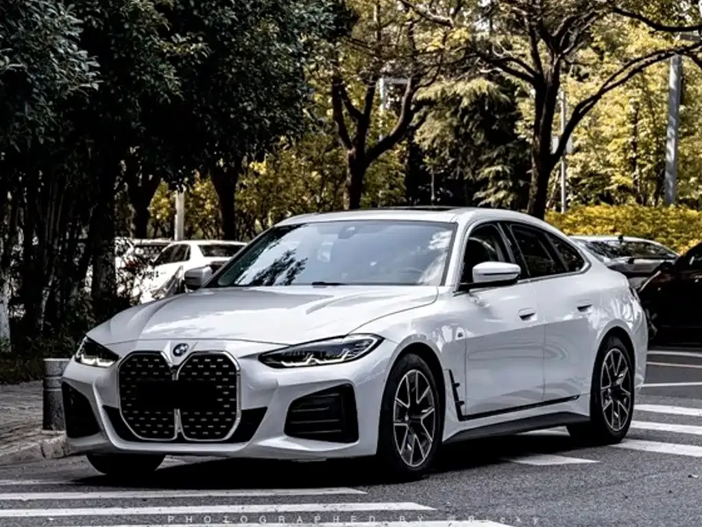 BMW 4 Series — фото 1