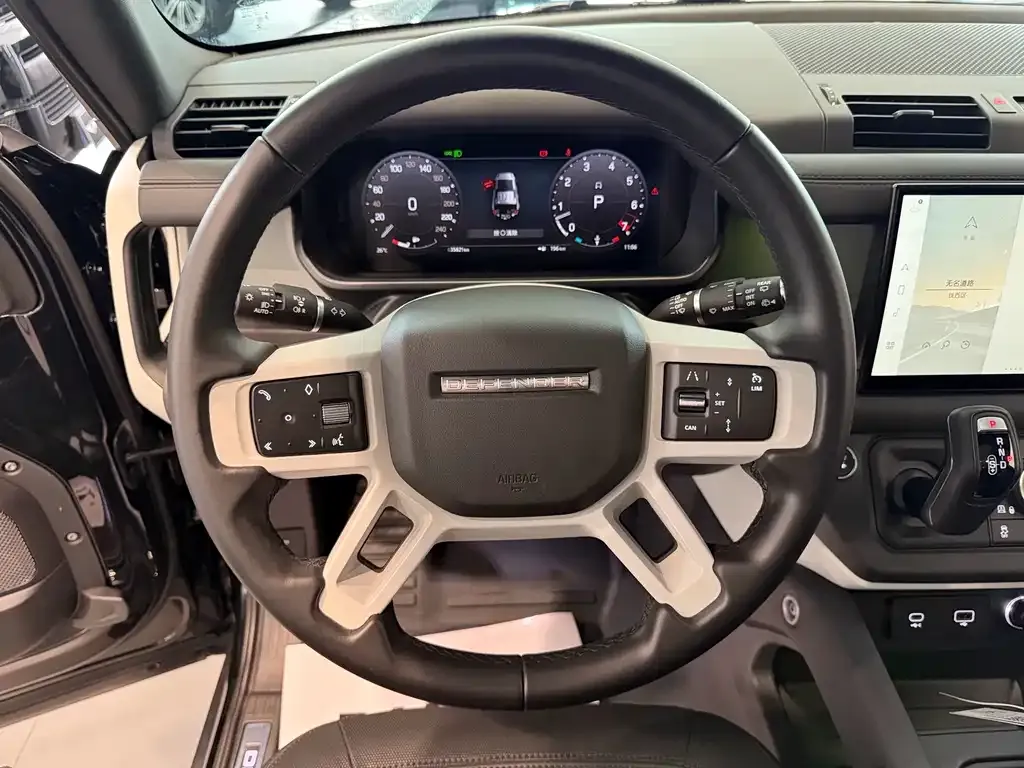 Land Rover Defender — фото 10