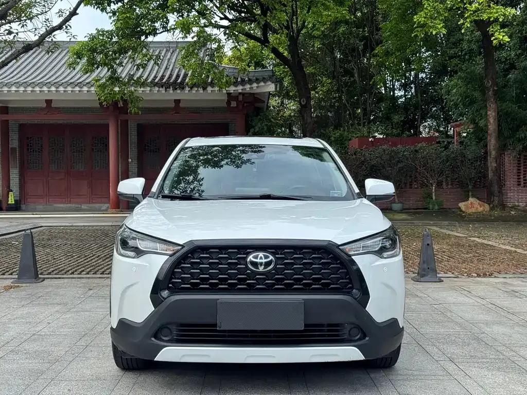 Toyota Corolla Cross — фото 4