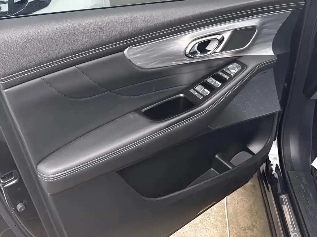 GAC Motor Trumpchi GS8 — фото 9