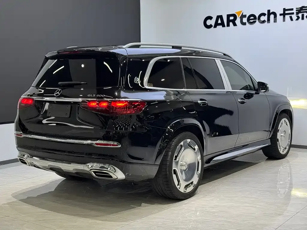 Mercedes-Benz GLS — фото 7