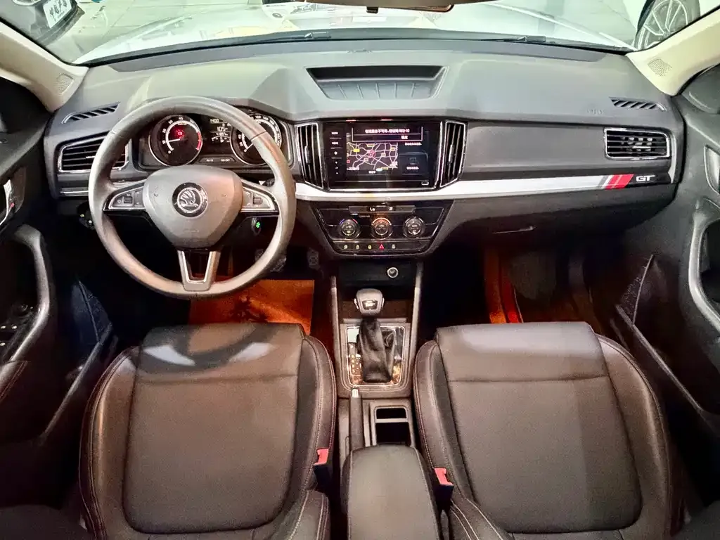 Skoda Kamiq — фото 6