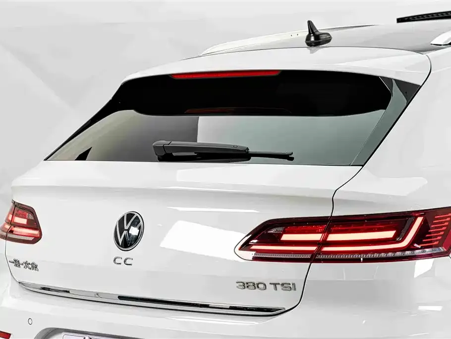 Volkswagen CC — фото 7