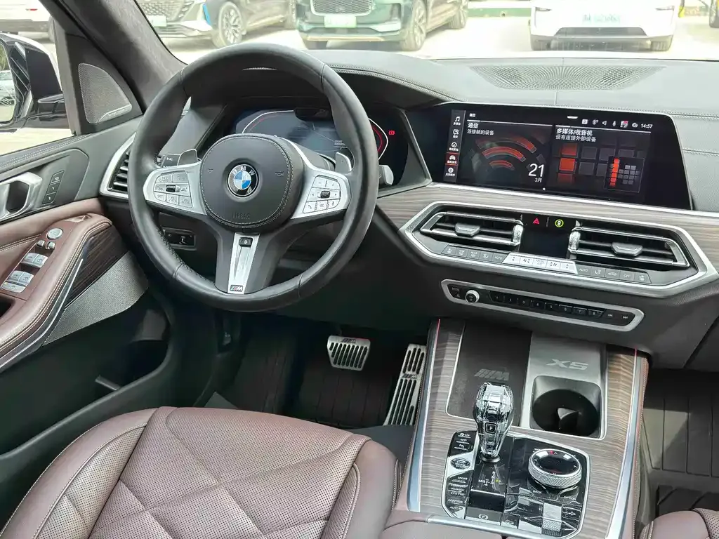 BMW X5 — фото 6