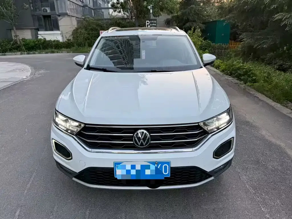 Volkswagen T-Roc — фото 4