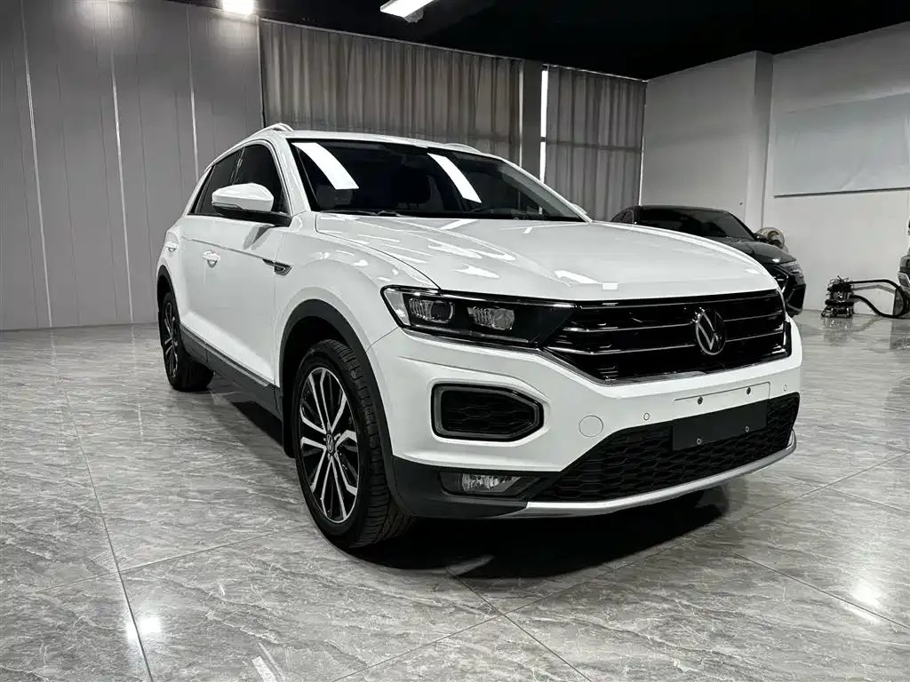 Volkswagen T-Roc — фото 5