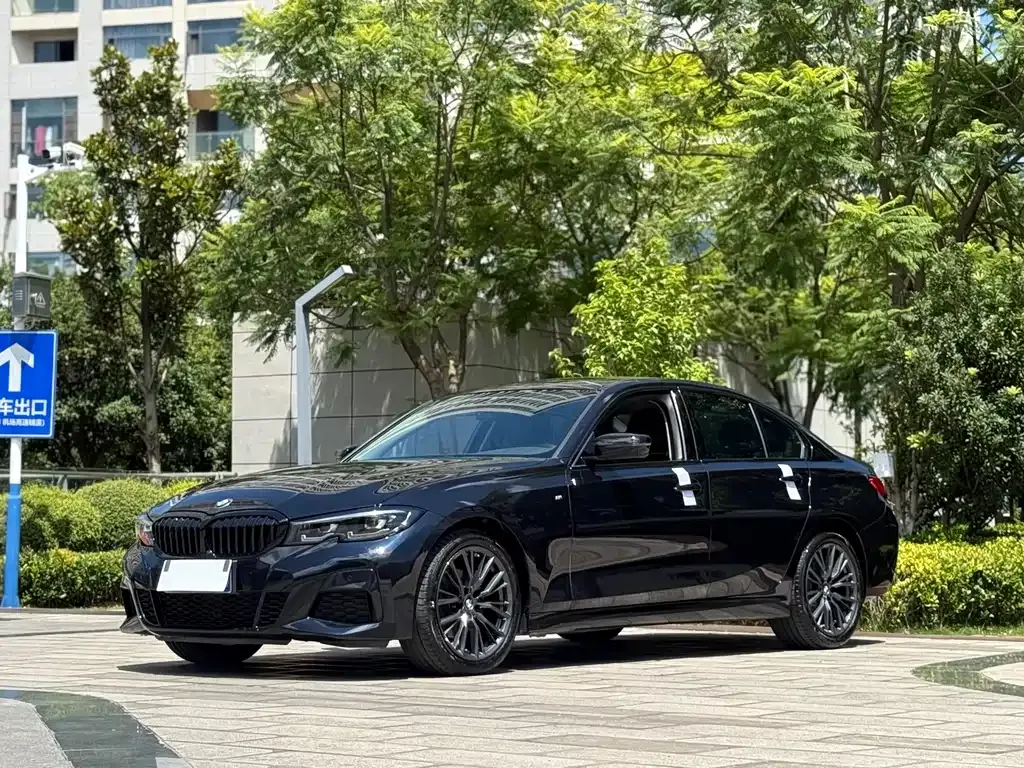 BMW 3 Series — фото 1