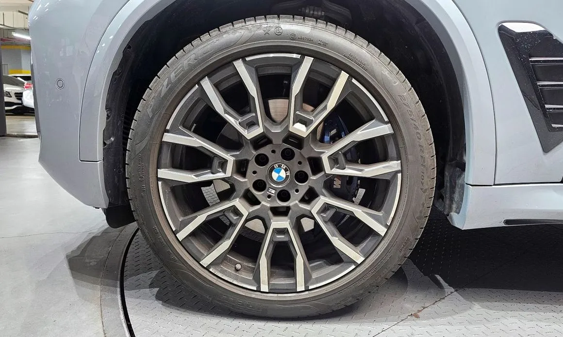 BMW X5 — фото 10