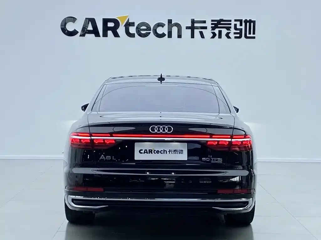 Audi A8 — фото 5