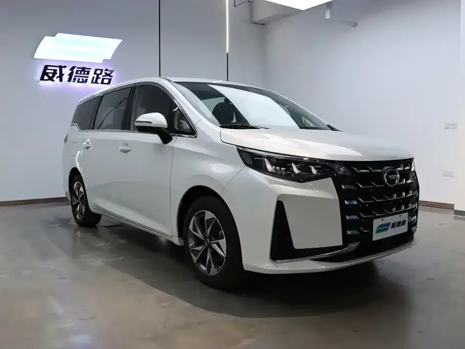 GAC Motor Trumpchi M6 — фото 8
