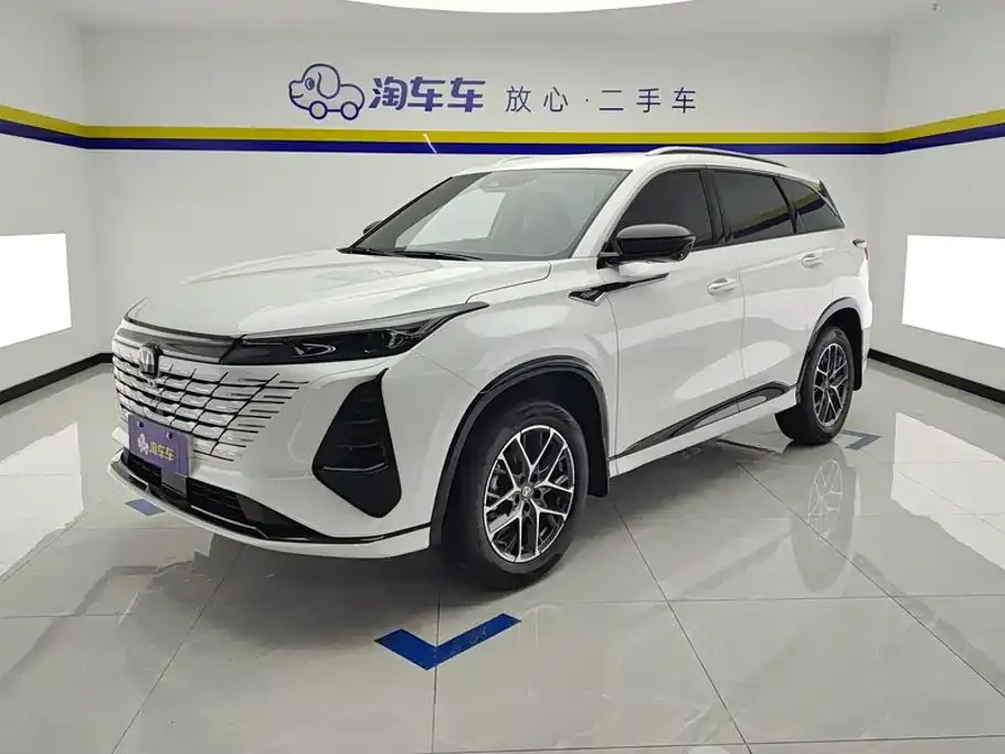 Changan CS75PLUS — фото 1