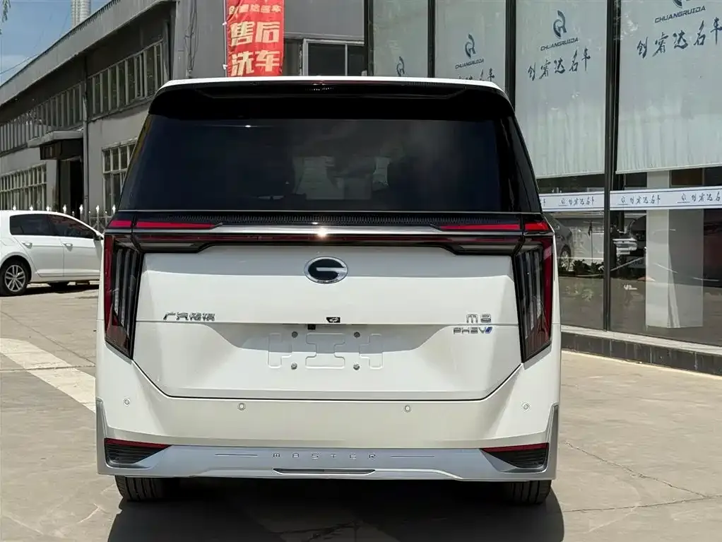 GAC Motor Trumpchi M8 — фото 2