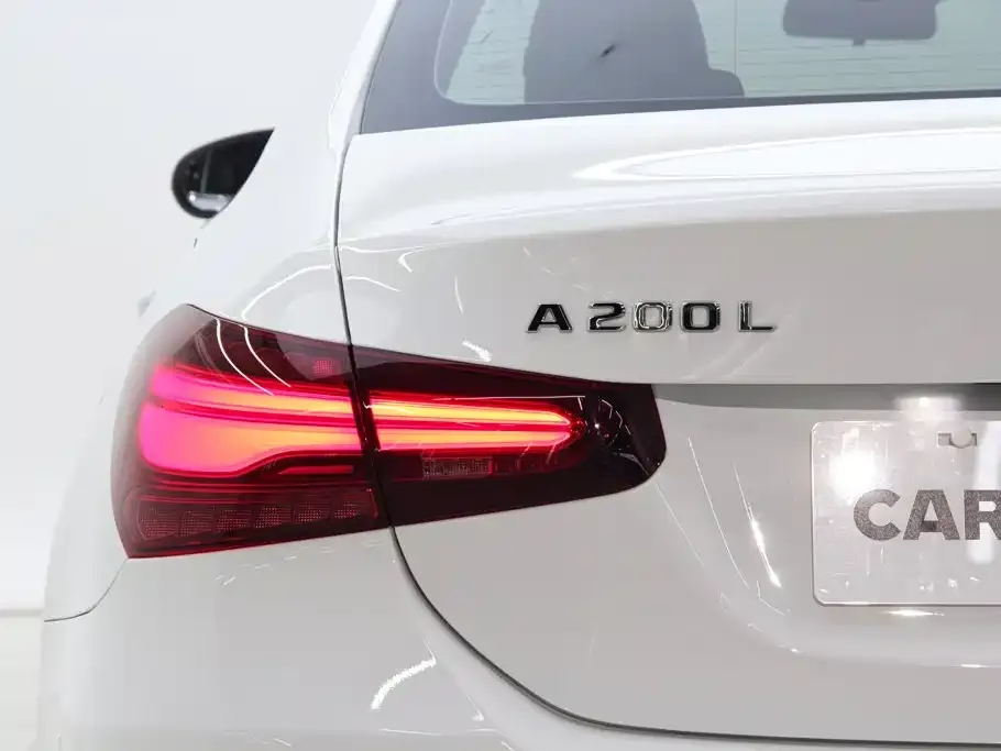 Mercedes-Benz A-Class — фото 10