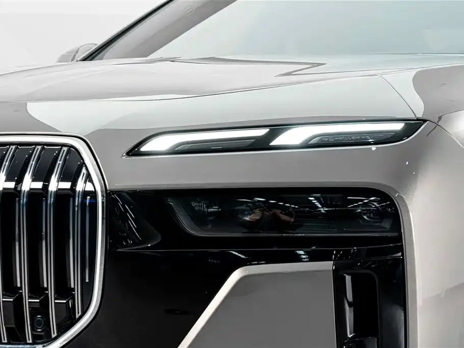 BMW 7 Series — фото 5