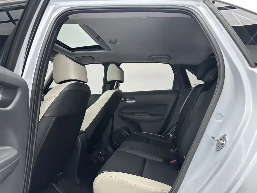 Honda Fit — фото 4