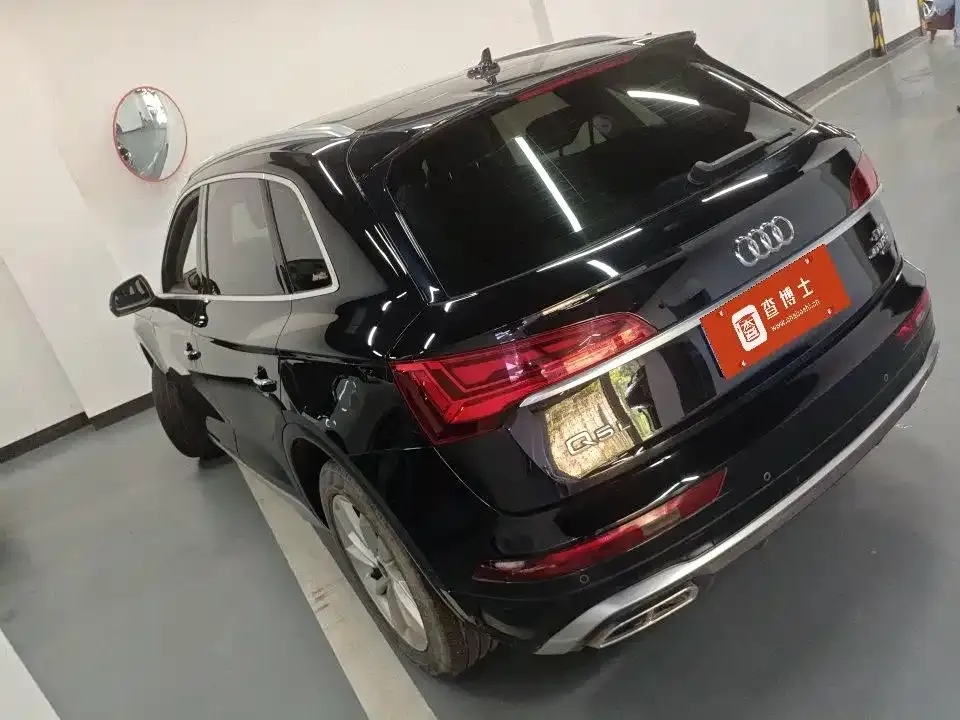 Audi Q5L — фото 8