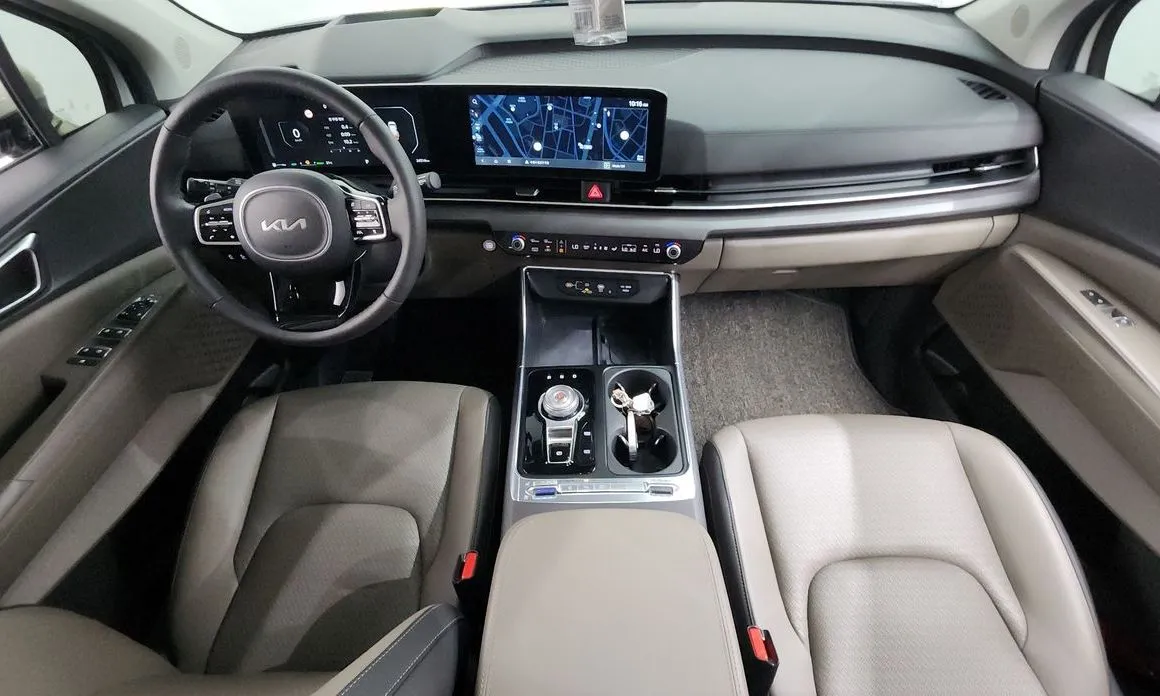 Kia Carnival — фото 10
