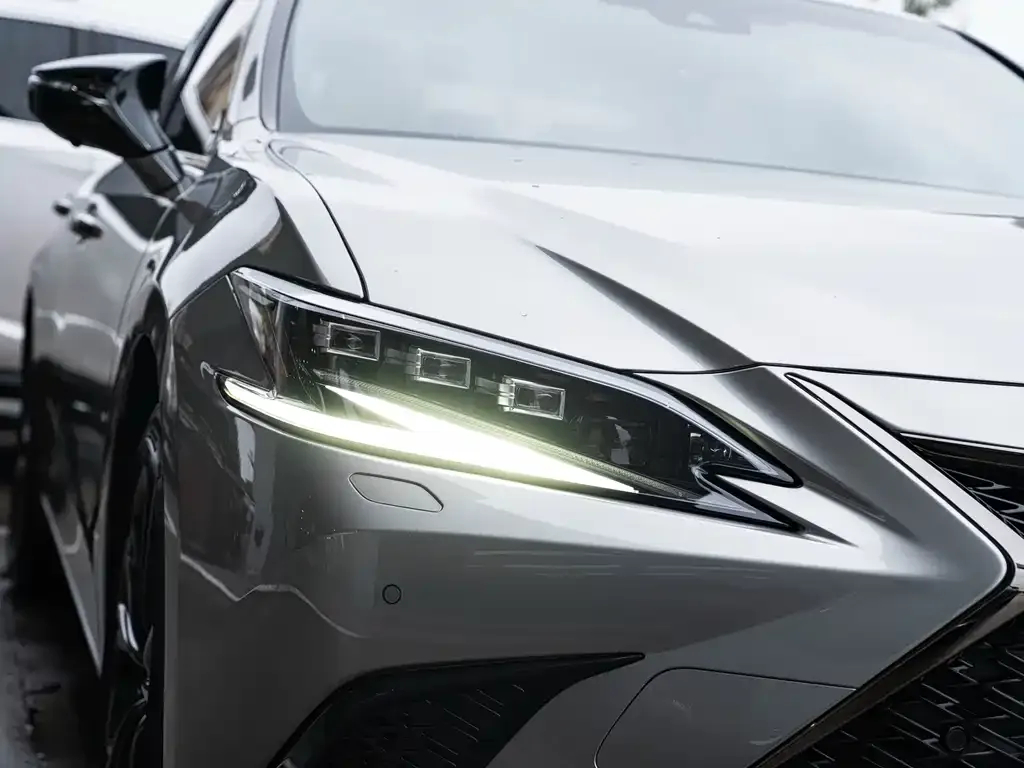 Lexus ES — фото 2