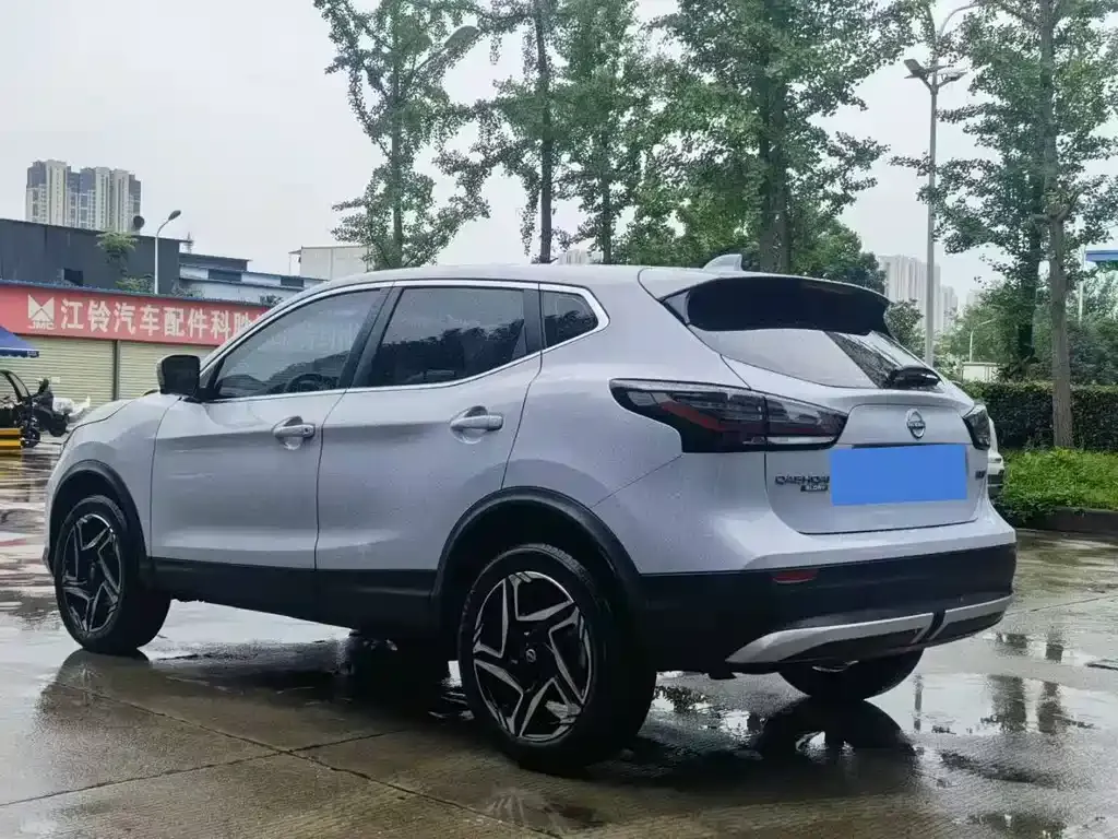 Nissan Qashqai — фото 6