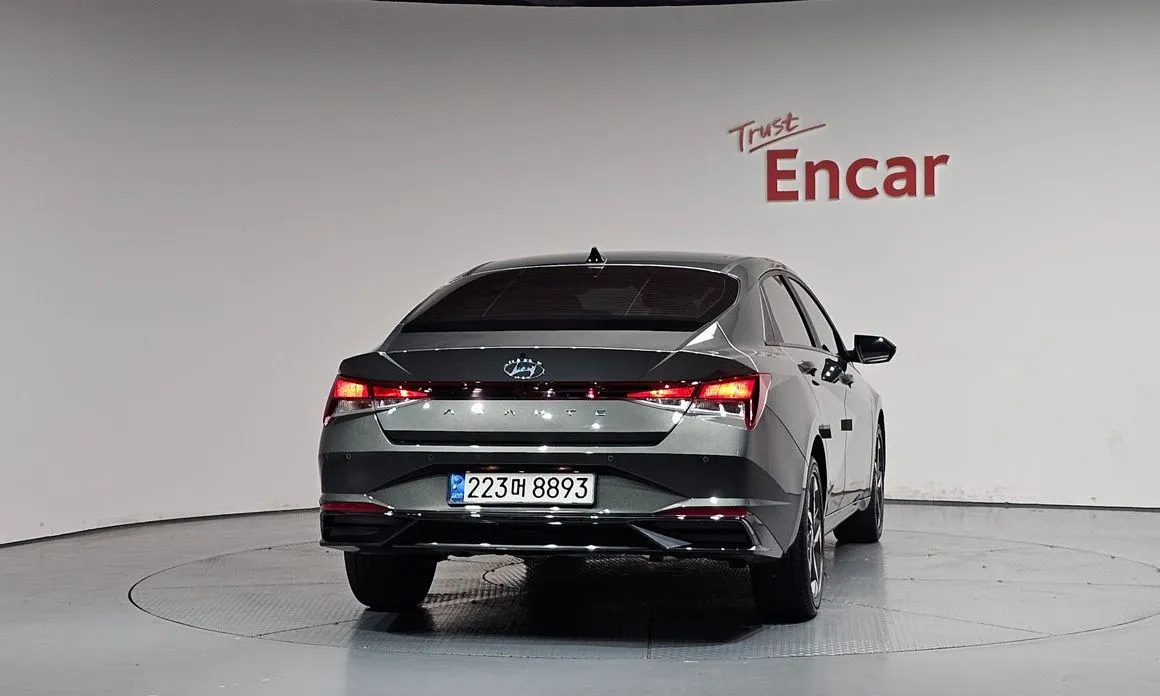 Hyundai AVANTE — фото 3