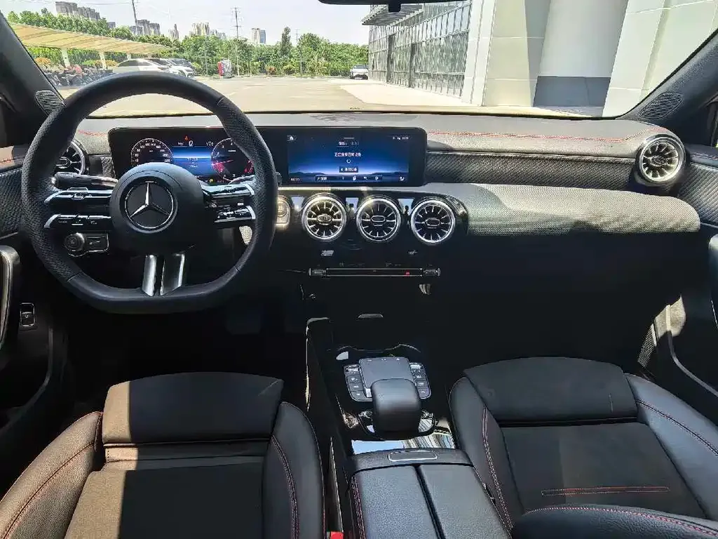 Mercedes-Benz A-Class — фото 10