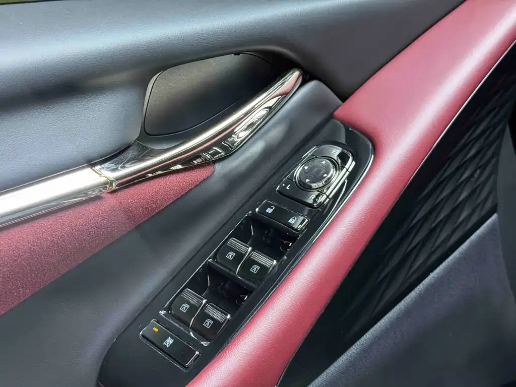 GAC Motor Trumpchi M8 — фото 6