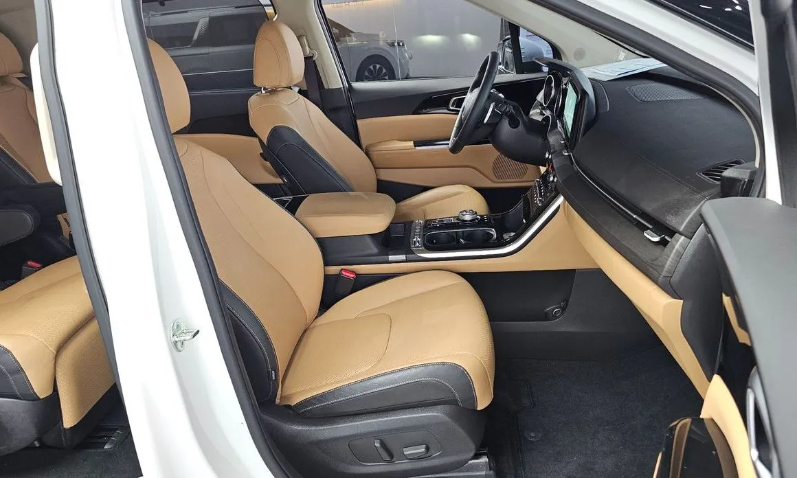 Kia Carnival 2023 из KR, фото 10