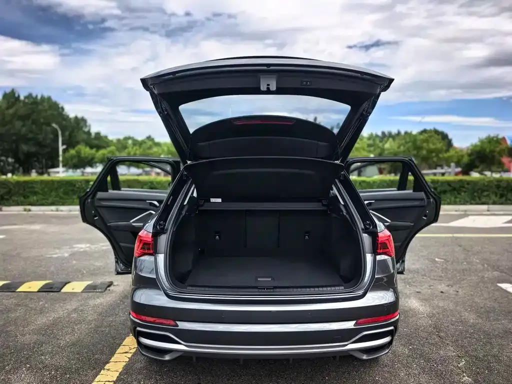 Audi Q3 — фото 2