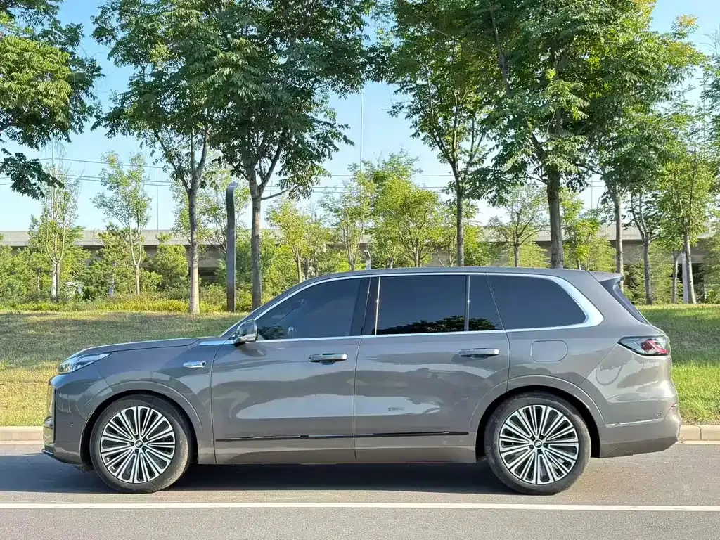 Geely Galaxy M9 — фото 8