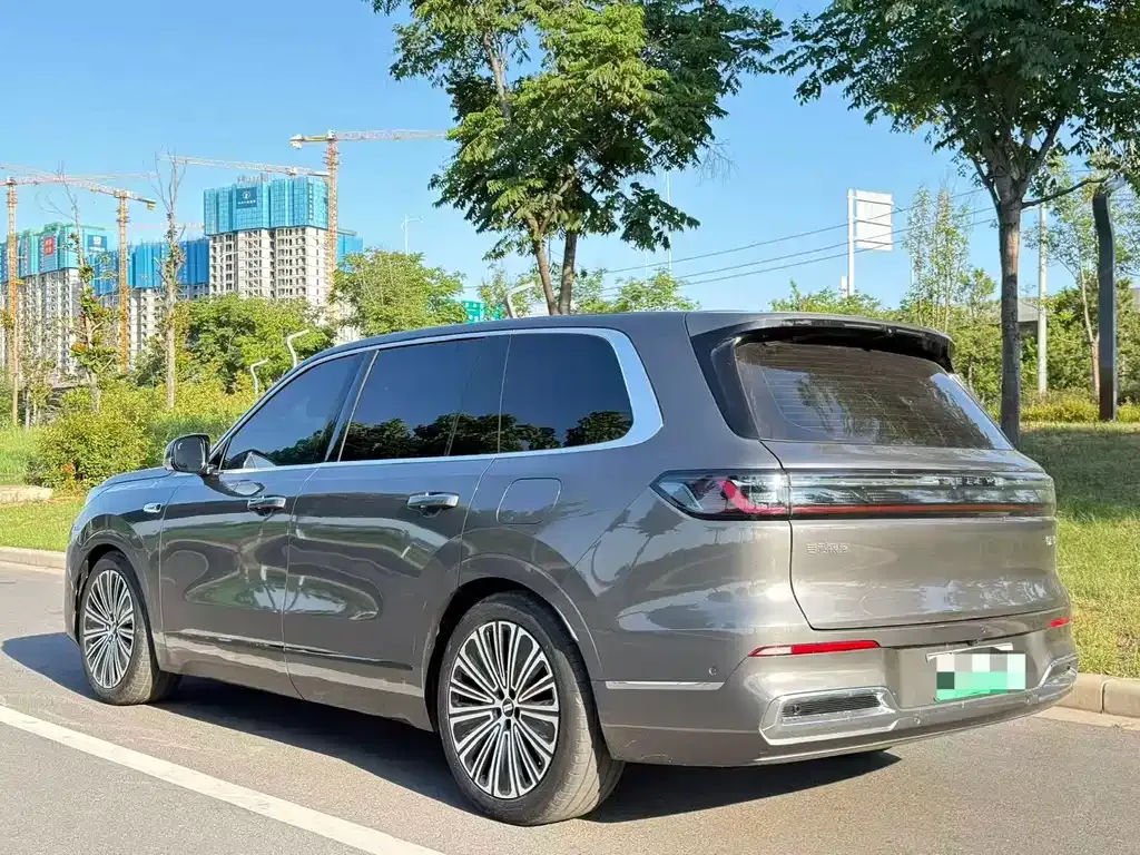 Geely Galaxy M9 — фото 9