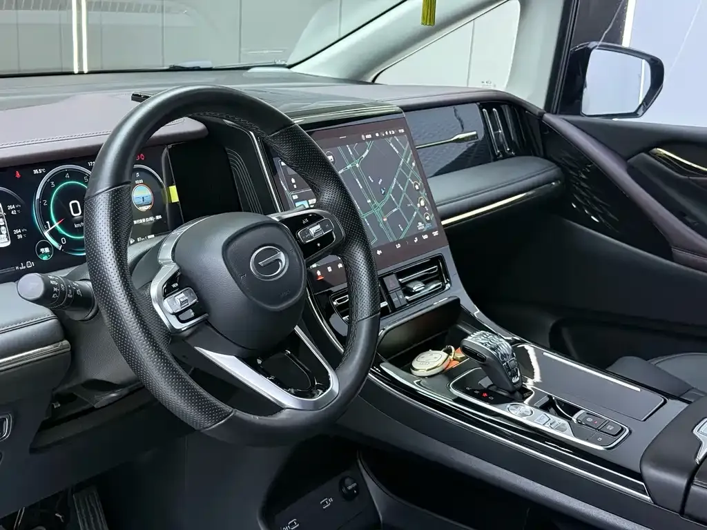 GAC Motor Trumpchi M8 — фото 2