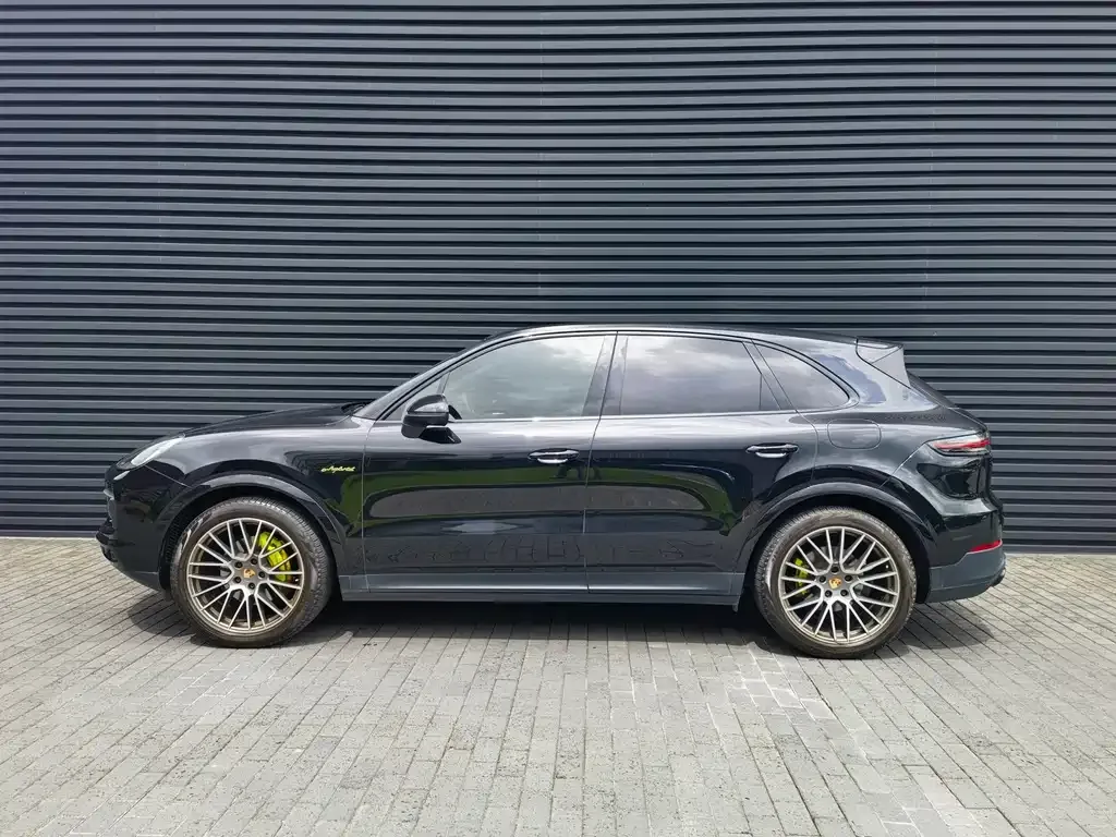 Porsche Cayenne Hybrid — фото 8