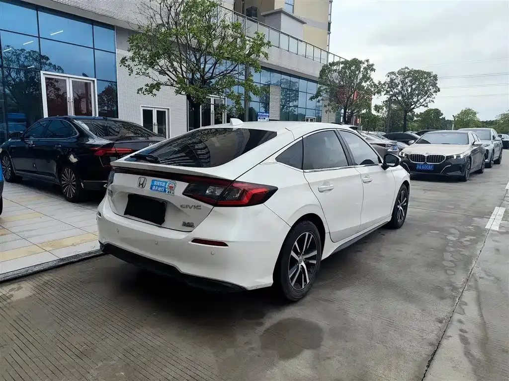 Honda Civic — фото 9