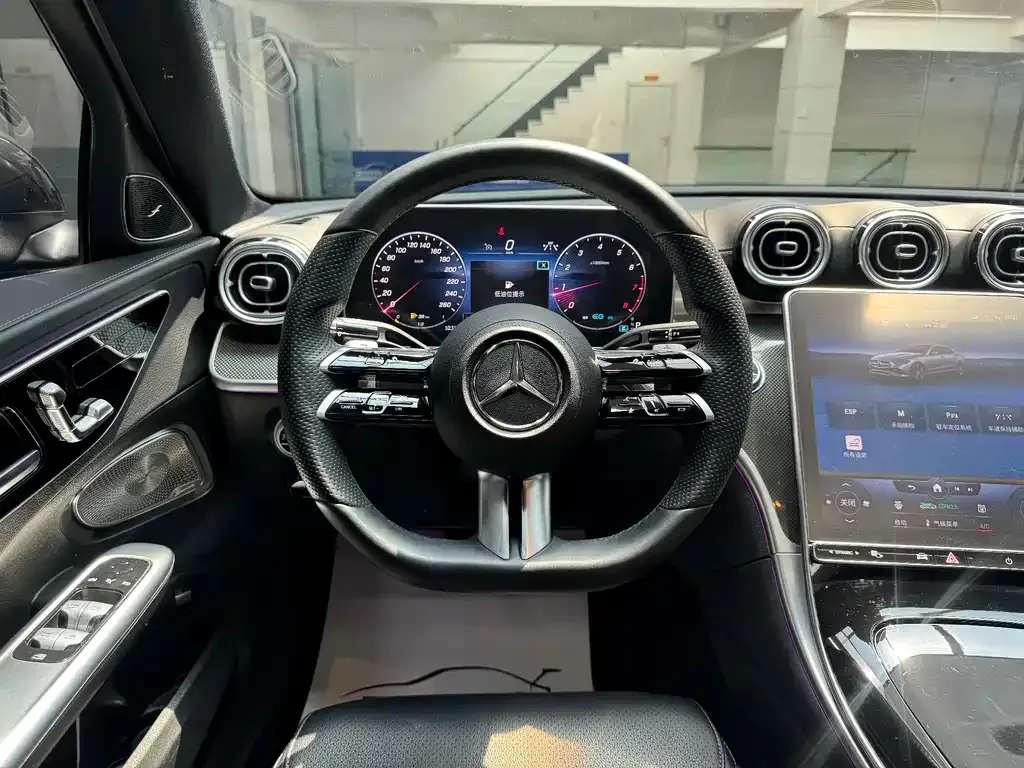 Mercedes-Benz C-Class — фото 10
