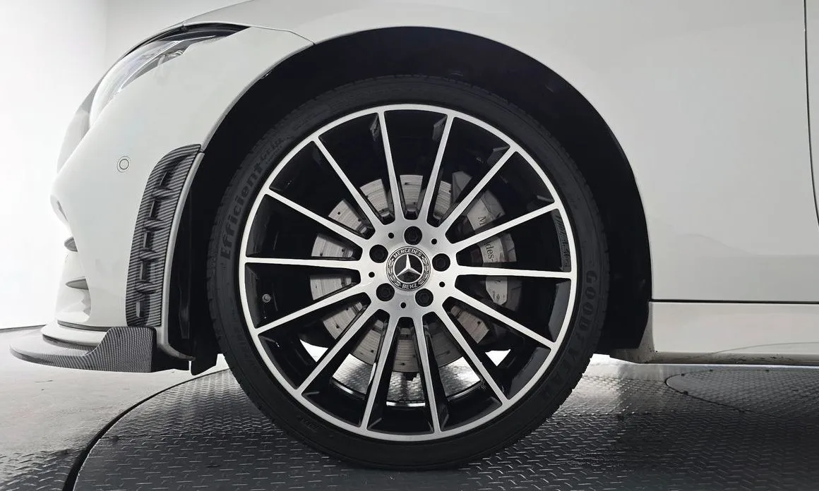 Mercedes-Benz CLS-Class — фото 10