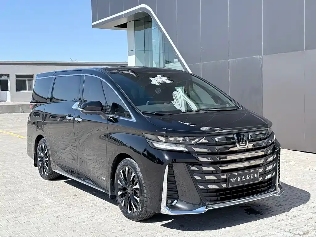 Toyota Vellfire — фото 9