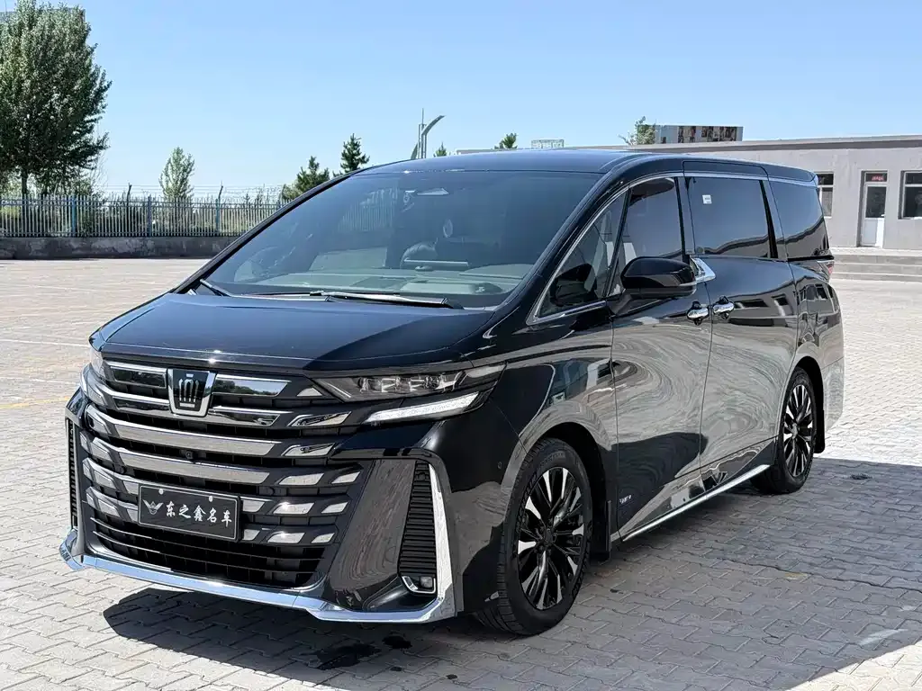 Toyota Vellfire — фото 8