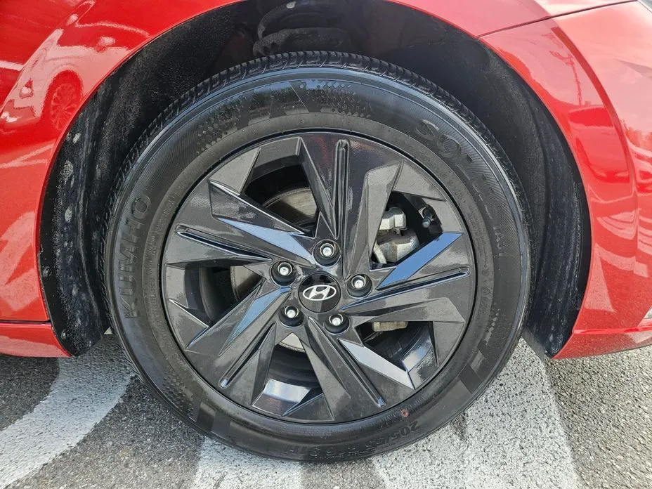 Hyundai AVANTE — фото 8